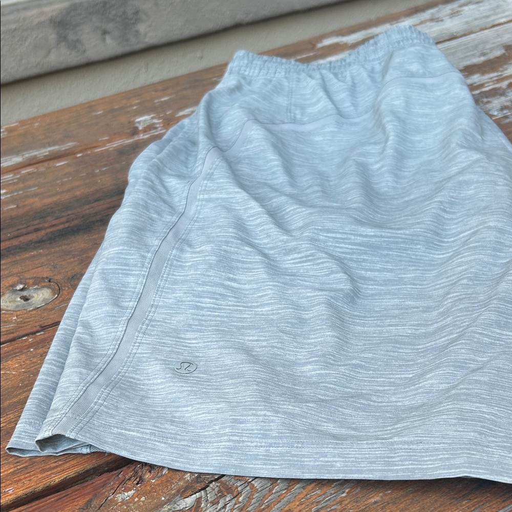 lululemon athletica Men's Light Gray Heather Shorts